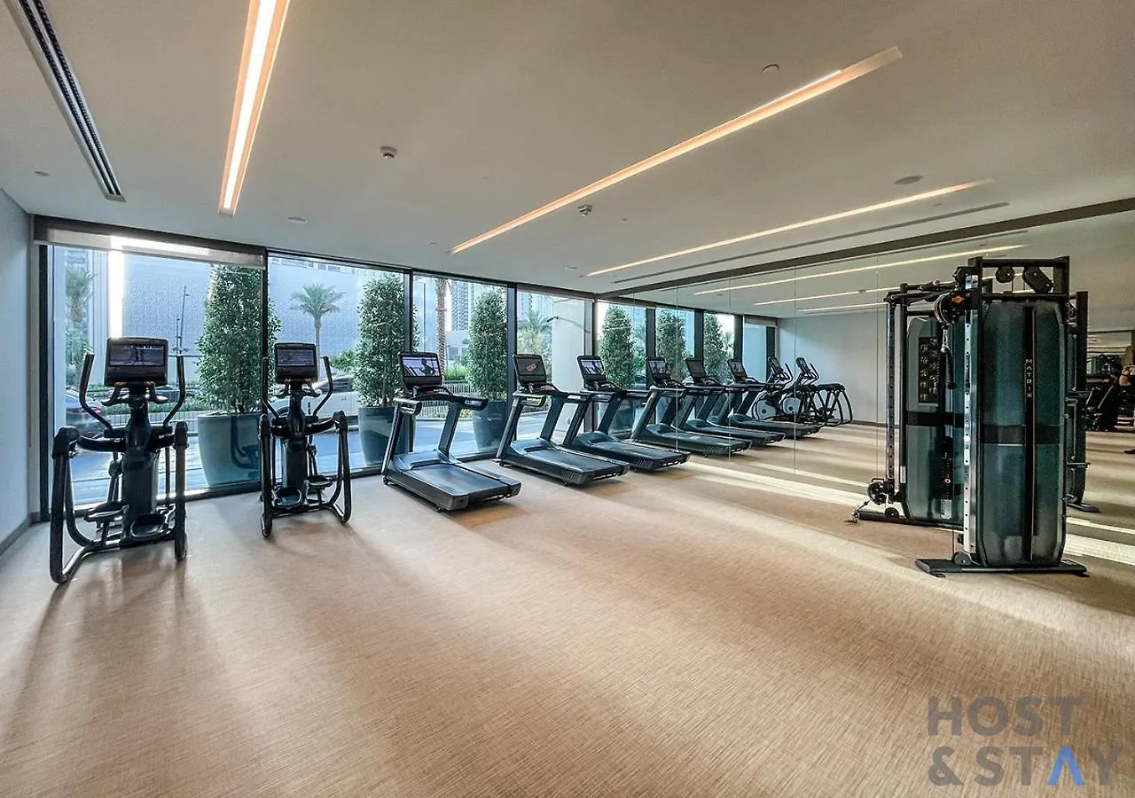 Apartment 2-Br Getaway At Palace Residences, Dubai Creek United Arab Emirates