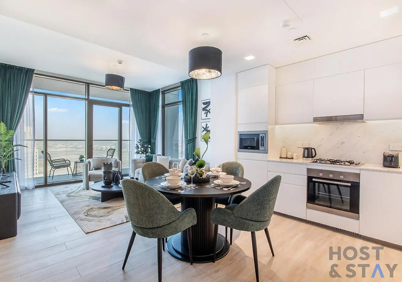 Apartment 2-Br Getaway At Palace Residences, Dubai Creek United Arab Emirates
